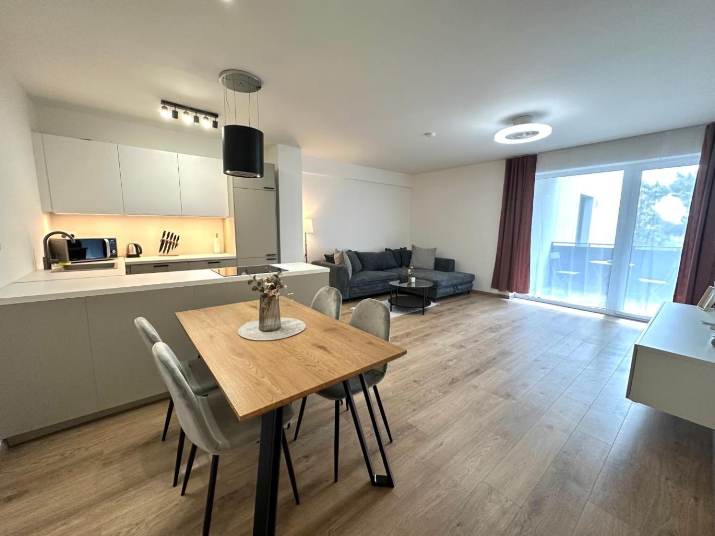 2 Room Apartment, New Building, Balcony, 208 Rovinka ภายนอก รูปภาพ