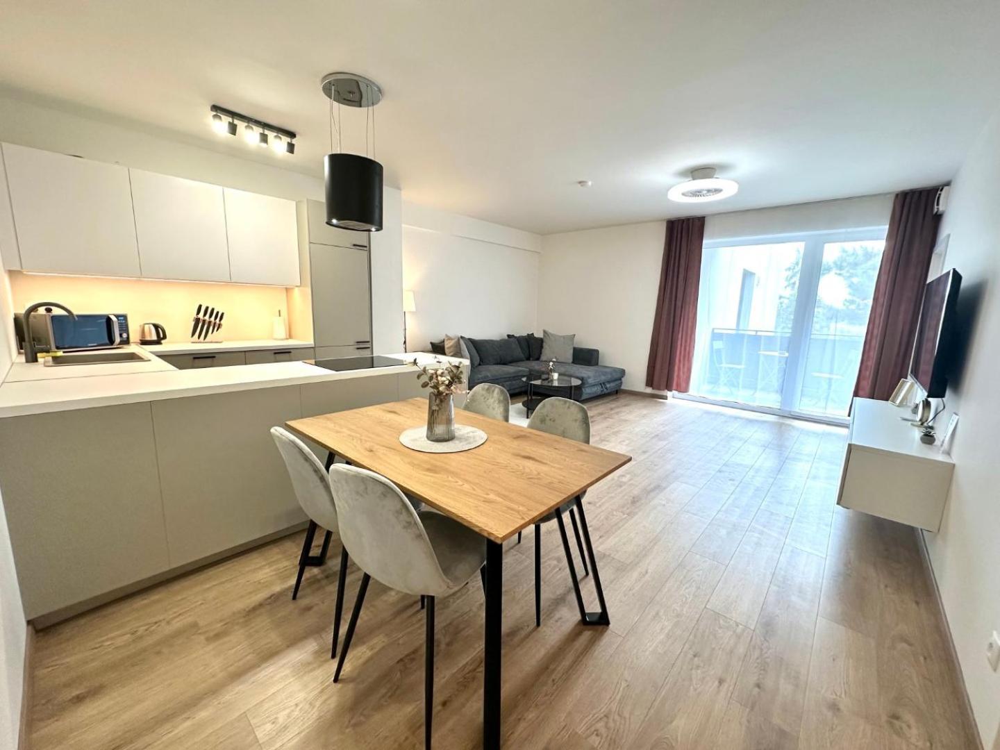 2 Room Apartment, New Building, Balcony, 208 Rovinka ภายนอก รูปภาพ