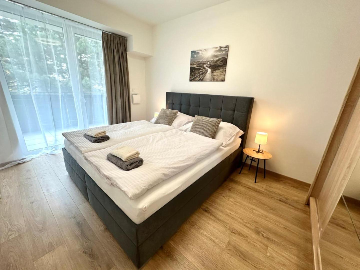 2 Room Apartment, New Building, Balcony, 208 Rovinka ภายนอก รูปภาพ